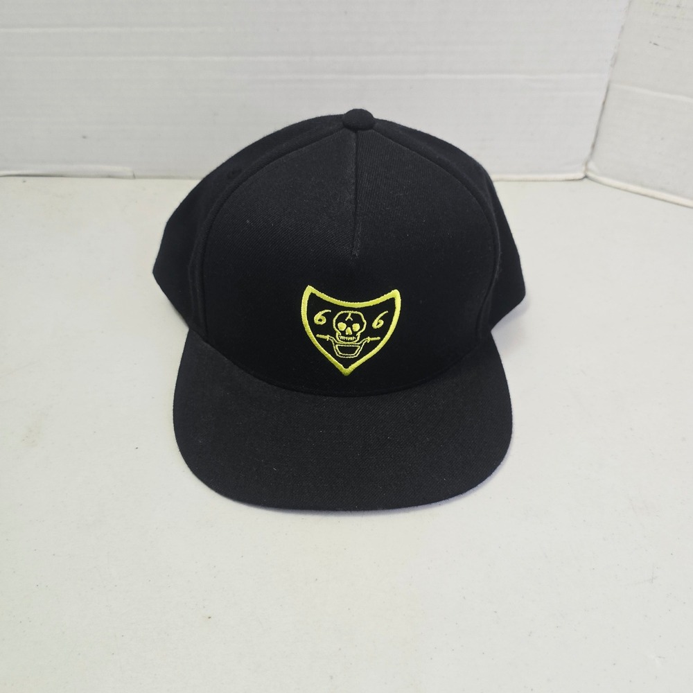 Vans Men's Skull Shield Snapback Hat OSFA Black Yellow Embroidered Logo